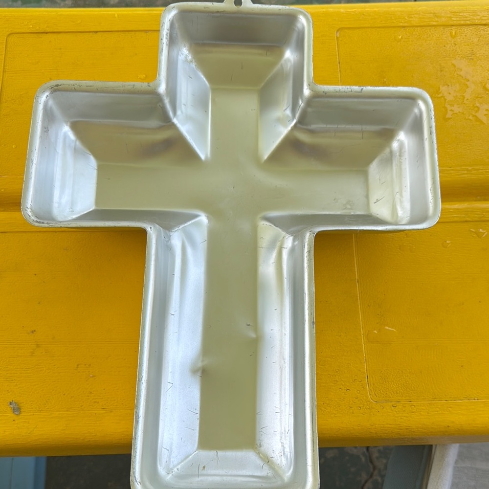 Wilton baking pans set of 8